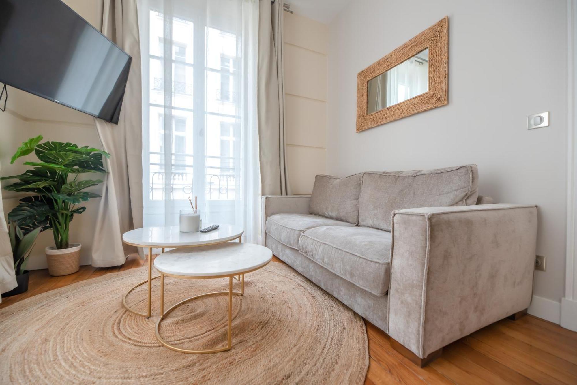 Cia - Louvre Museum Apartment Paris